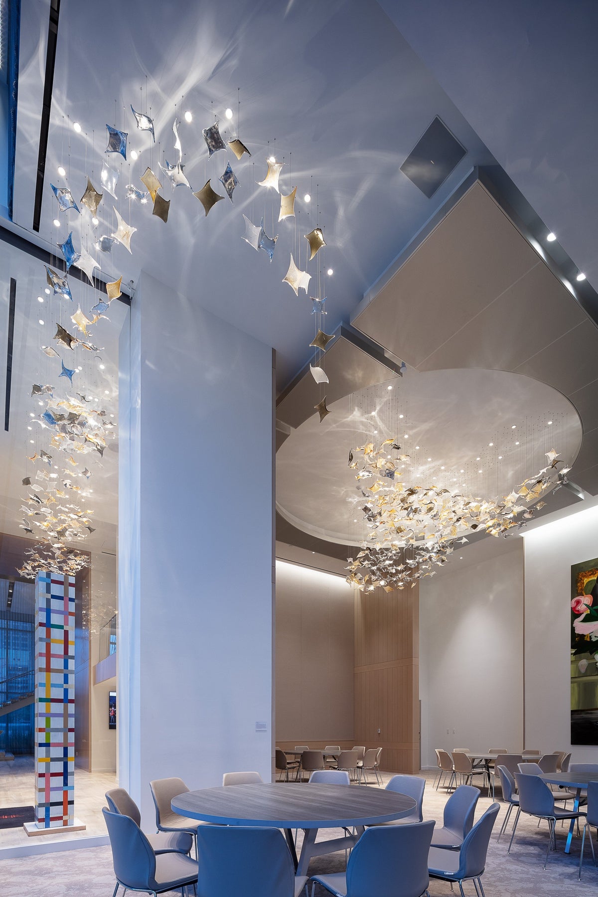 Manta Cascade Project Installation project lighting view 6