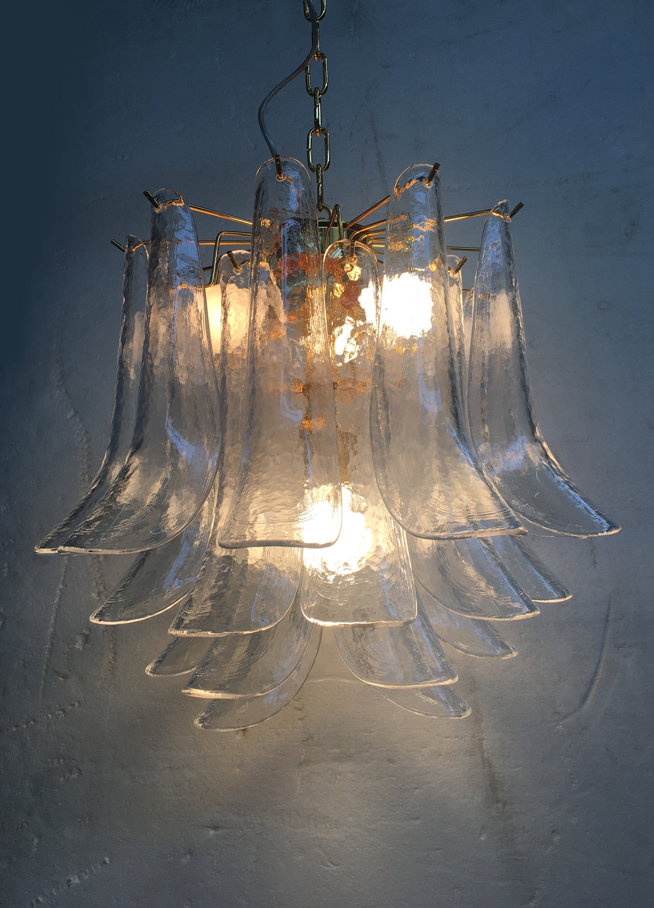 VORELLI Canaletto Selle Murano Glass Circular Chandelier - Selle Murano Glass image 3