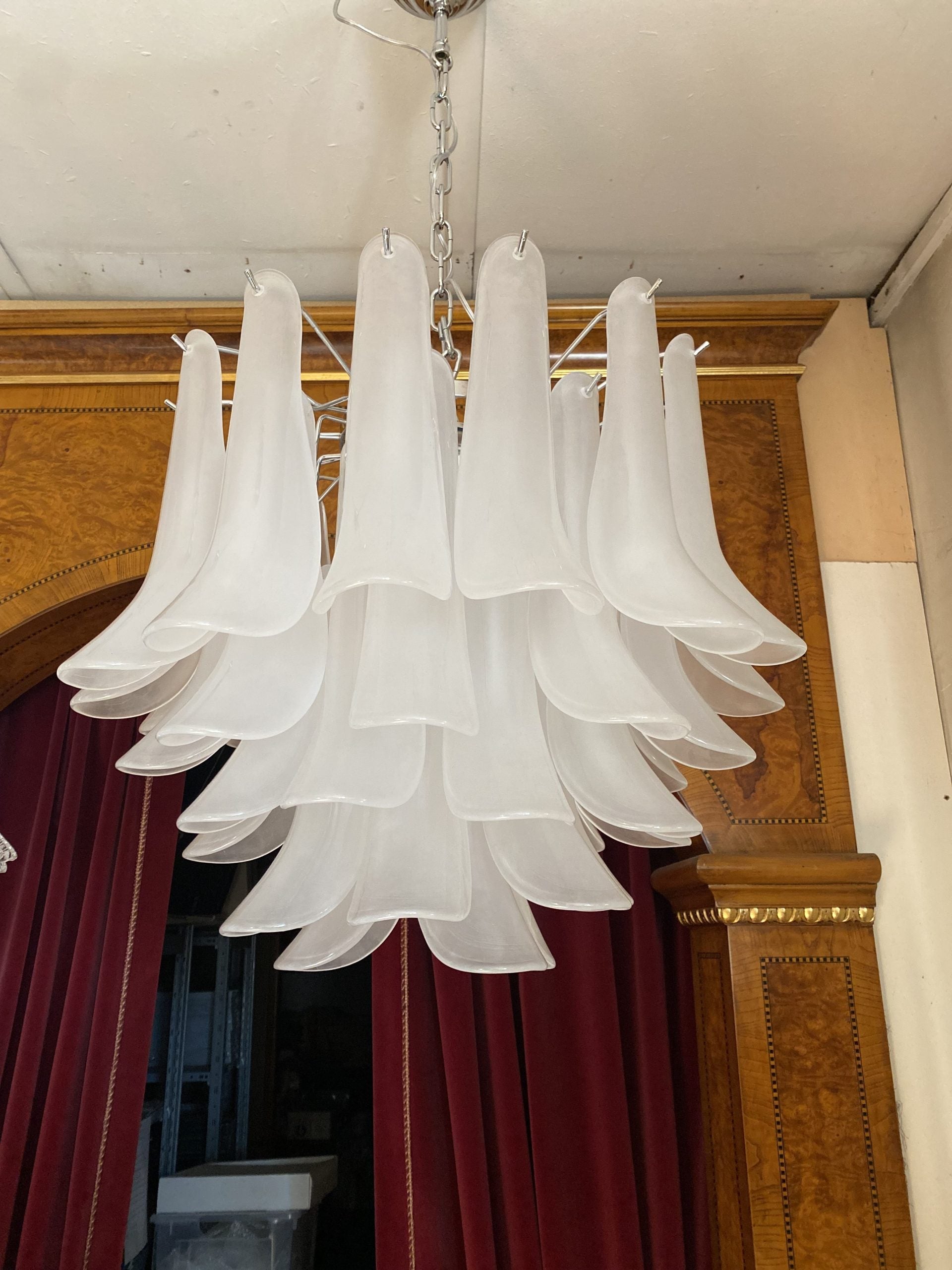 VORELLI Domizia Selle Murano Glass Circular Chandelier - Selle Murano Glass image 5
