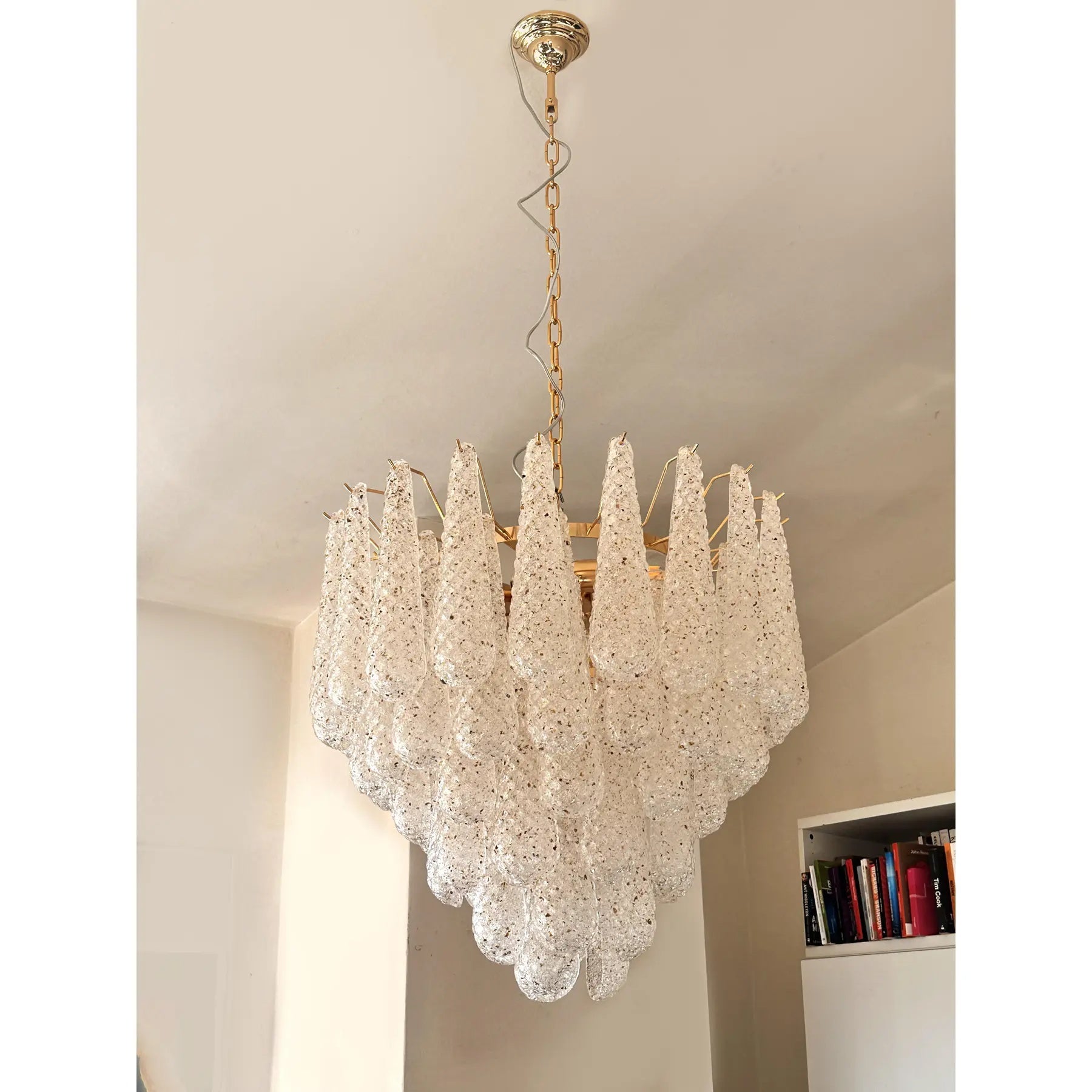 VORELLI Nerissa Conchiglie Murano Shell Glass Staircase Chandelier - Conchiglie Murano Shell Glass image 6