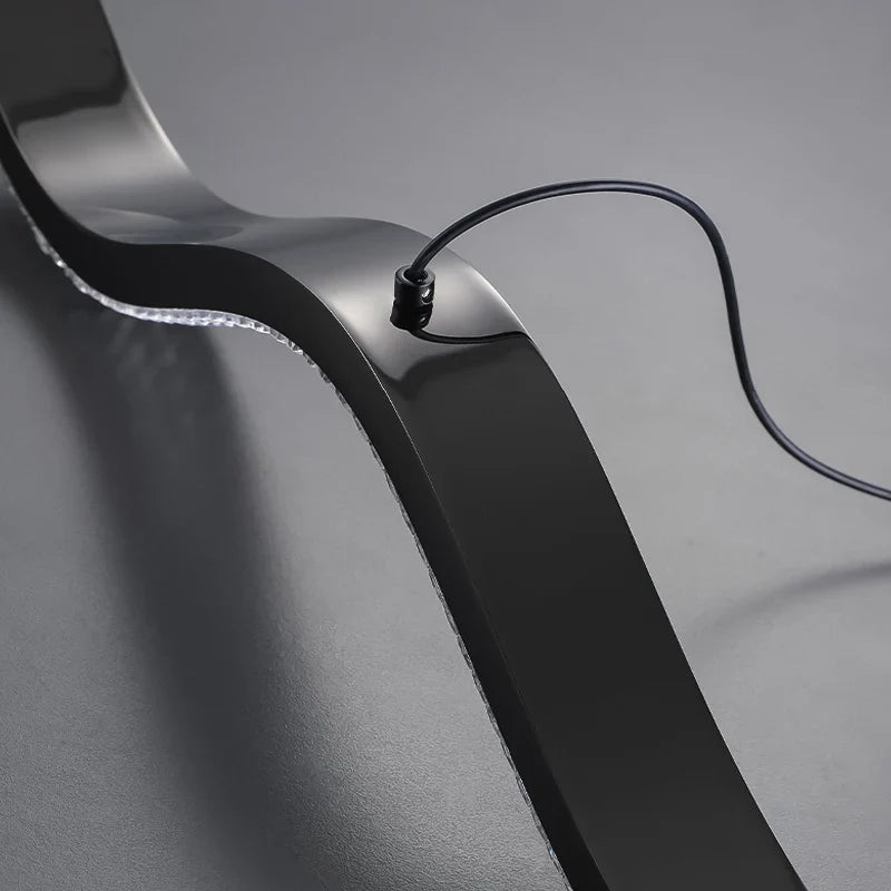 Wavy sculptural silhouette of Formosa rectangular chandelier