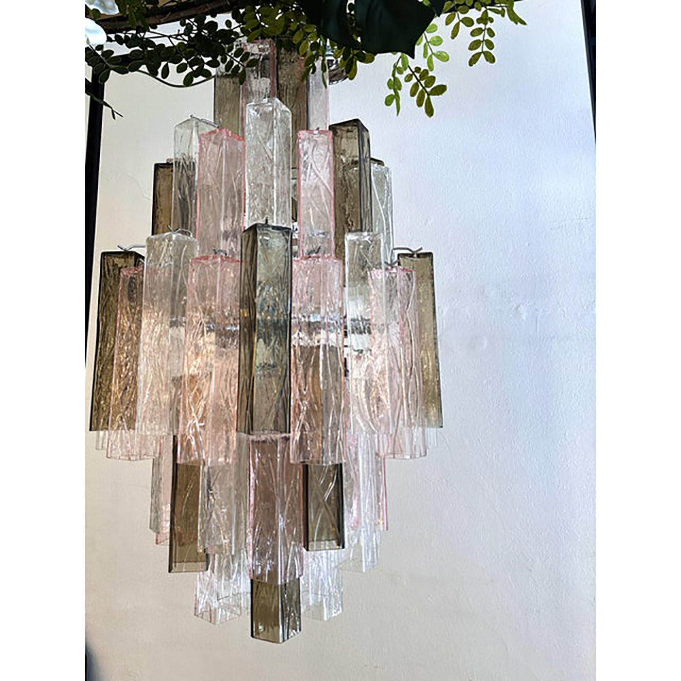 VORELLI Solana Squares Murano Glass Staircase Chandelier - Squares Murano Glass image 4