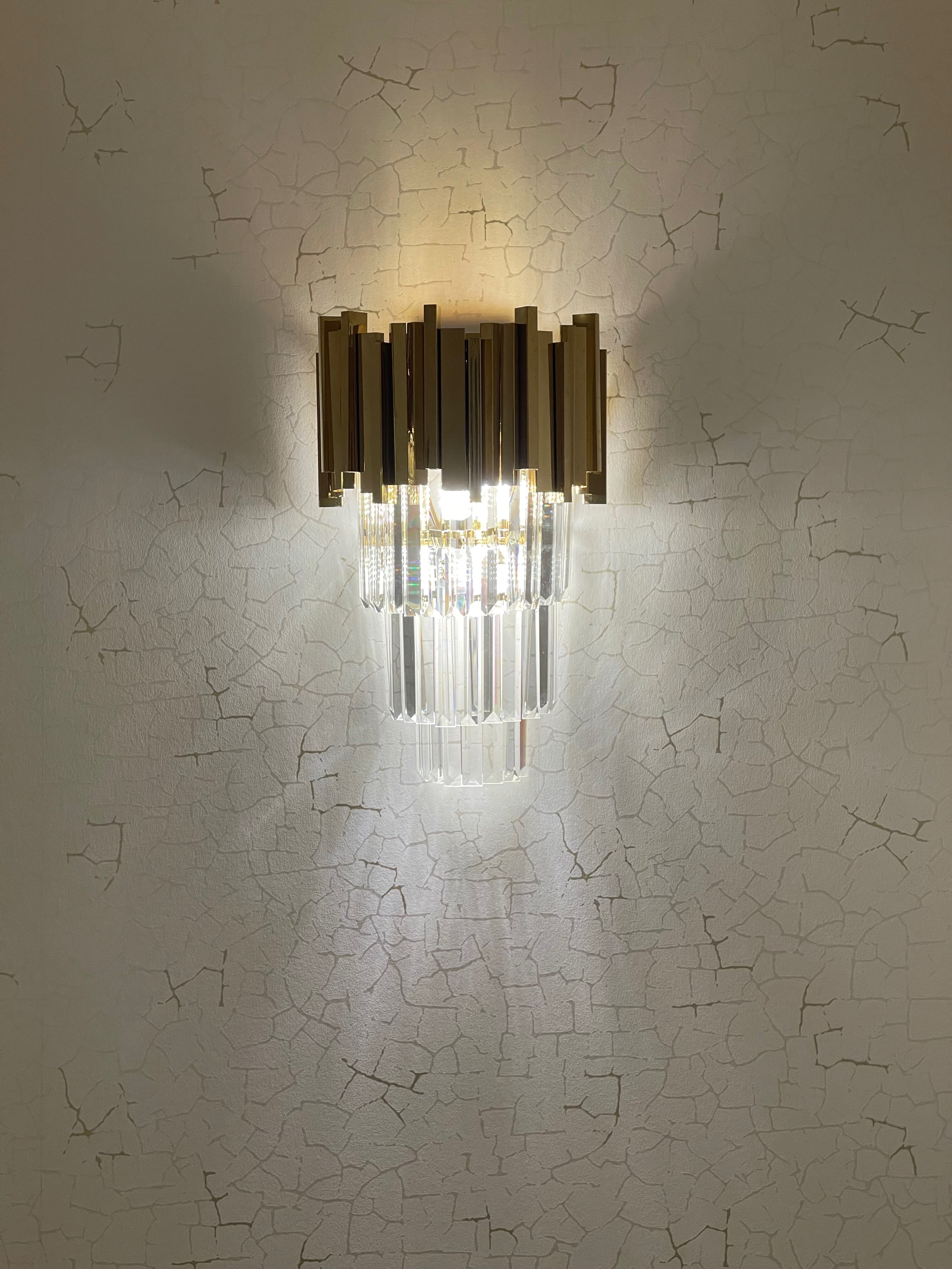 Boeotia Wall Light
