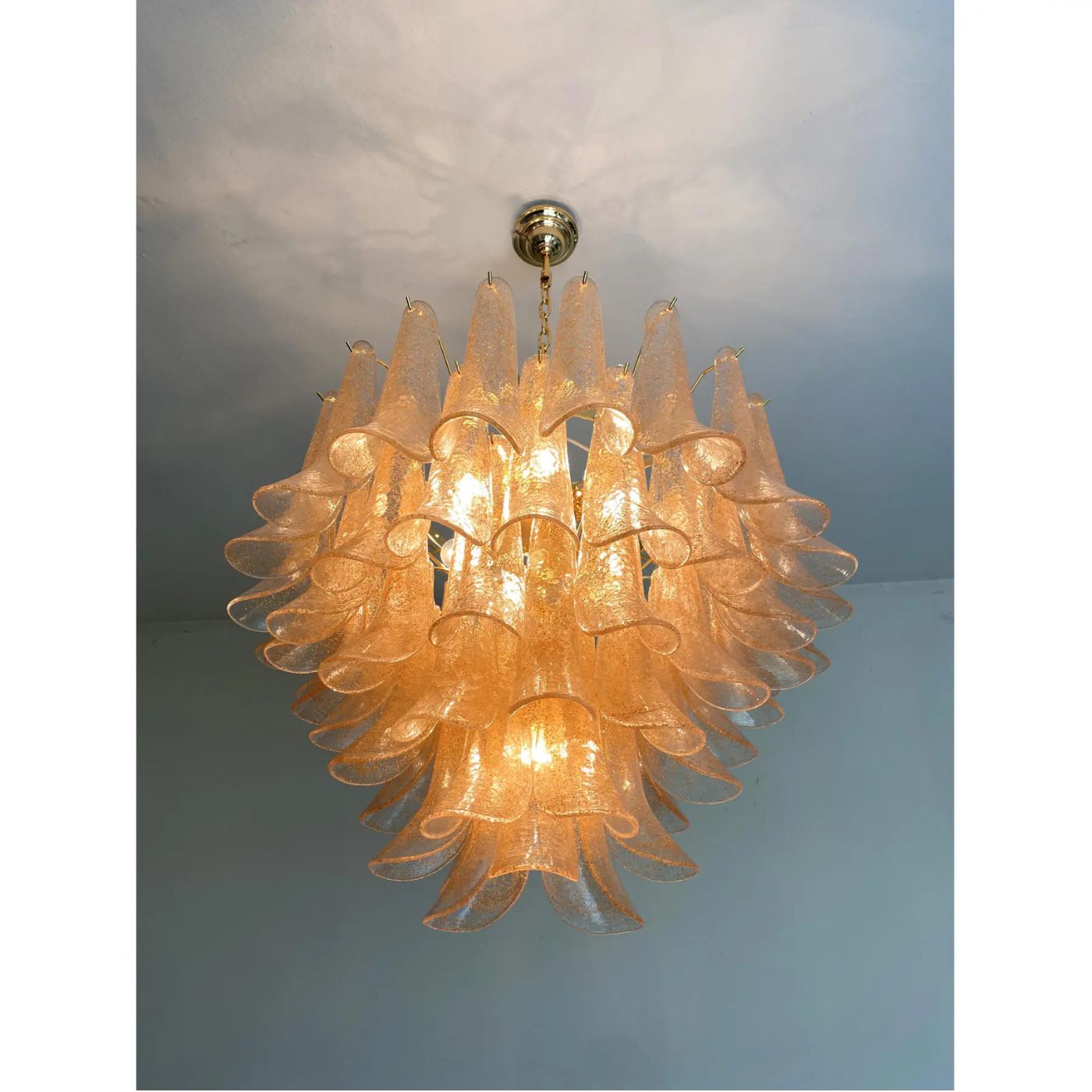VORELLI Annetta Selle Murano Glass Circular Chandelier - Selle Murano Glass image 3