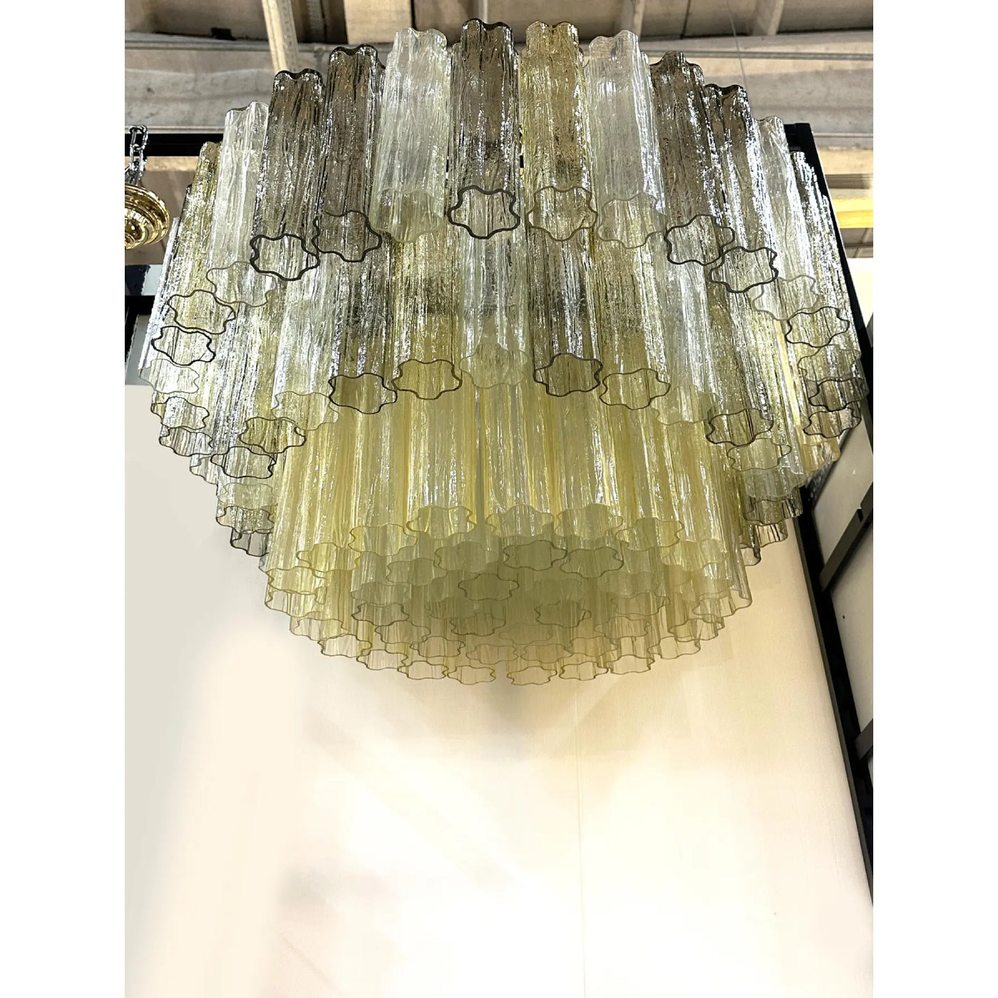 VORELLI Chiavari Tronchi Murano Glass Staircase Chandelier - Tronchi Murano Glass image 3