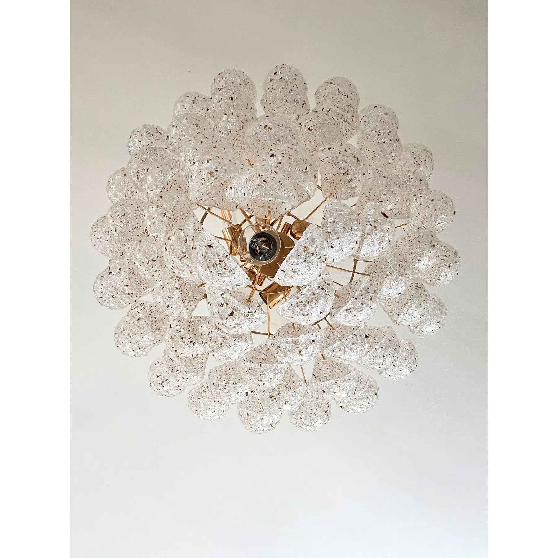 VORELLI Nerissa Conchiglie Murano Shell Glass Staircase Chandelier - Conchiglie Murano Shell Glass image 5