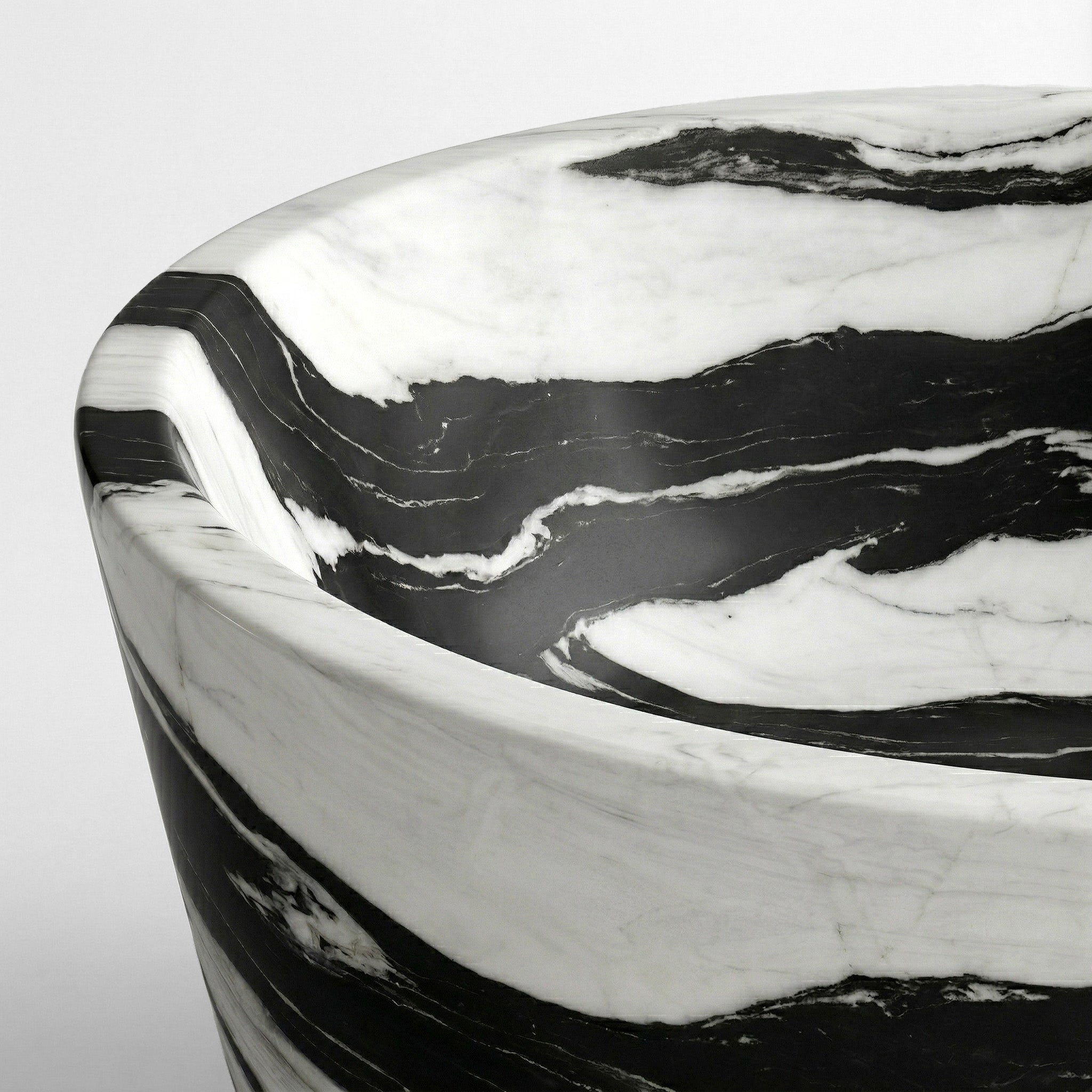 Panda Marble Freestanding Bathtub - Tapered by VORELLI