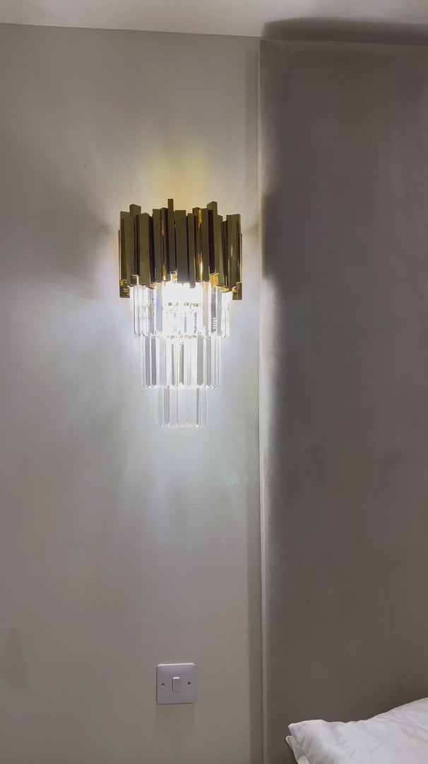 Boeotia Wall Light video by VORELLI® showing wall light detail for Dubai suites and UAE hospitality interiors