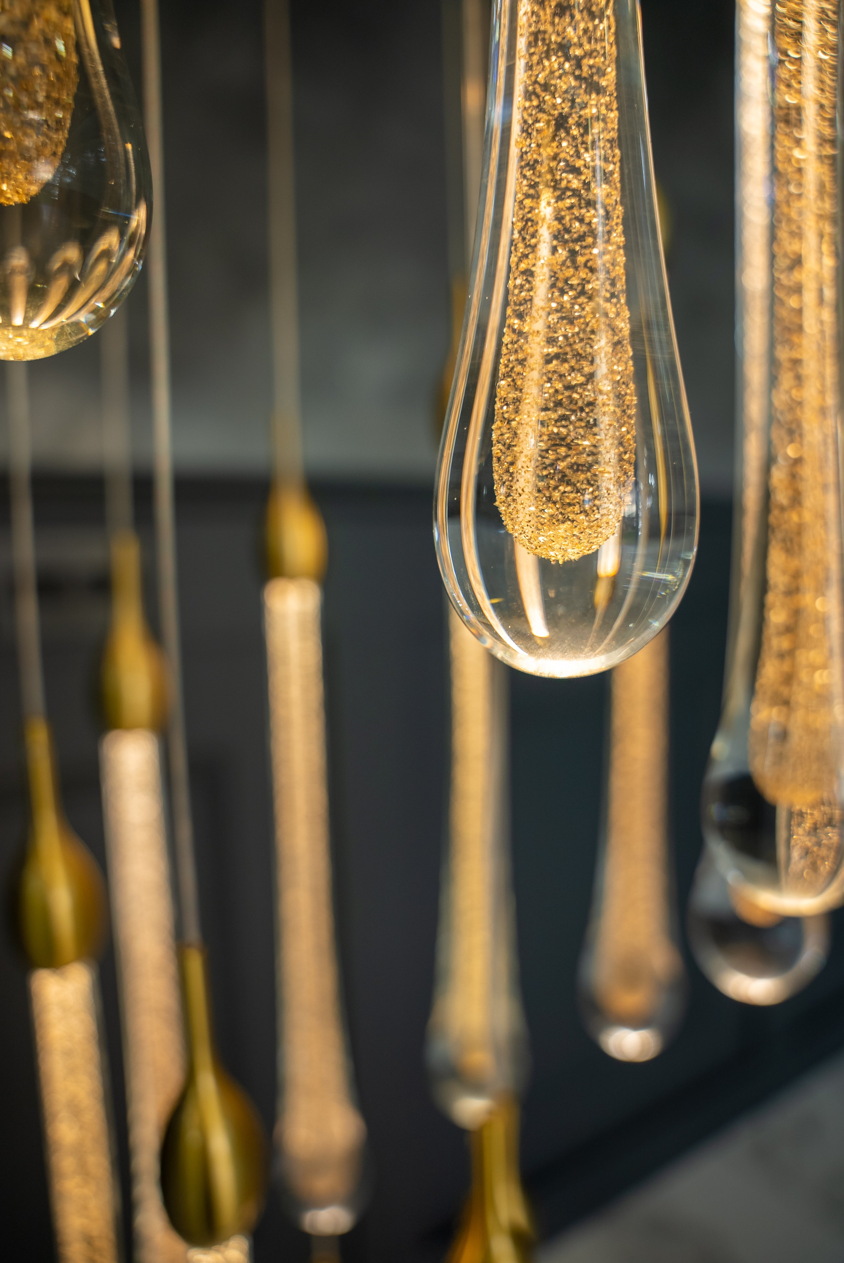 Artistic free-fall composition of Foshan pendant staircase chandelier