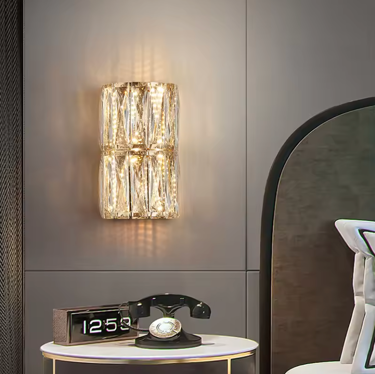Vertical Gaia wall light showcasing elongated crystal structure
