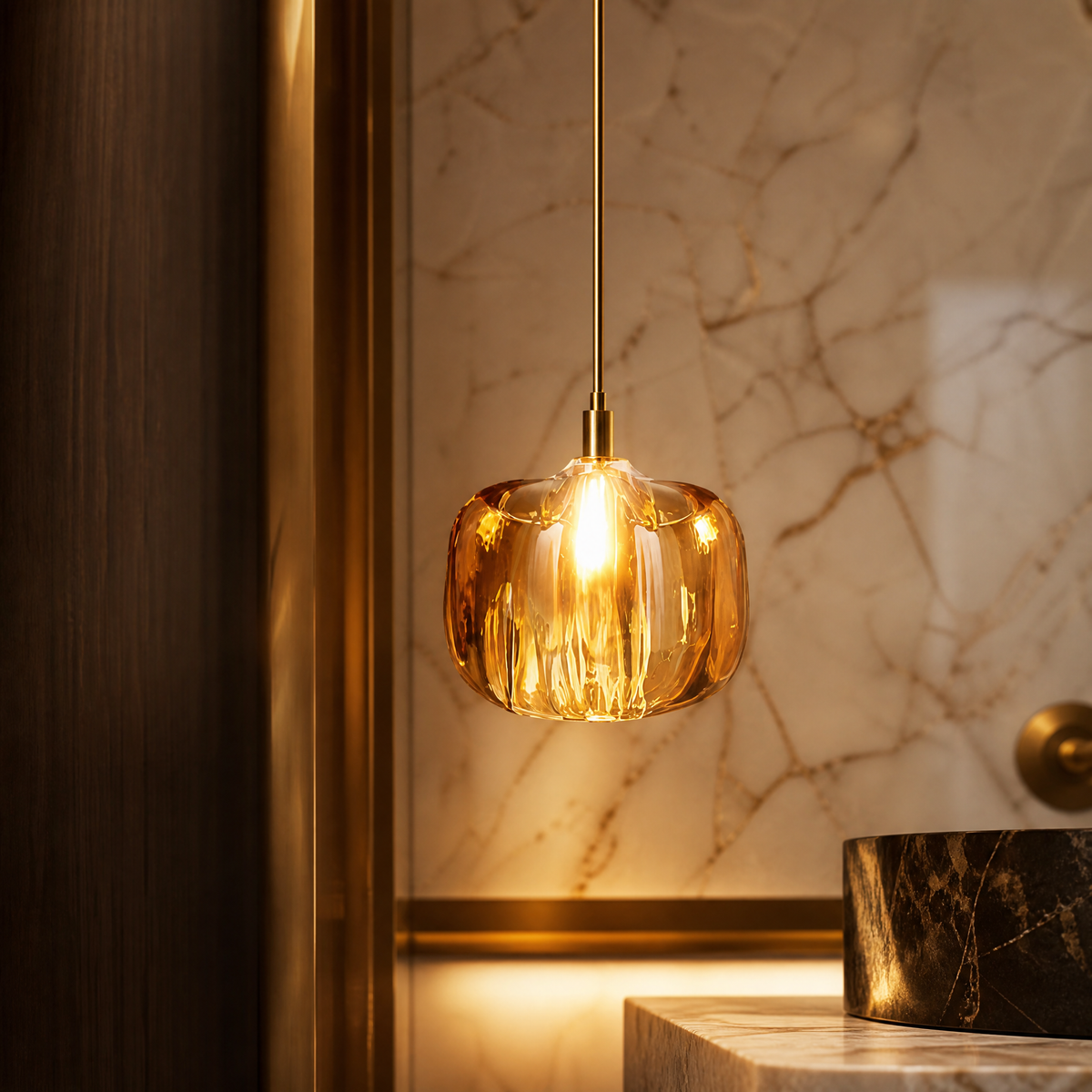 VORELLI® Emiliano Pendant, amber glass shade detail.