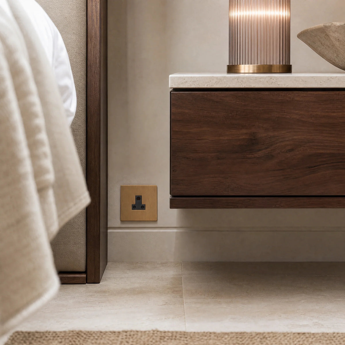 VORELLI® Renaissance 5A Socket, shown beside bedroom or living-room joinery in an interior visualisation.